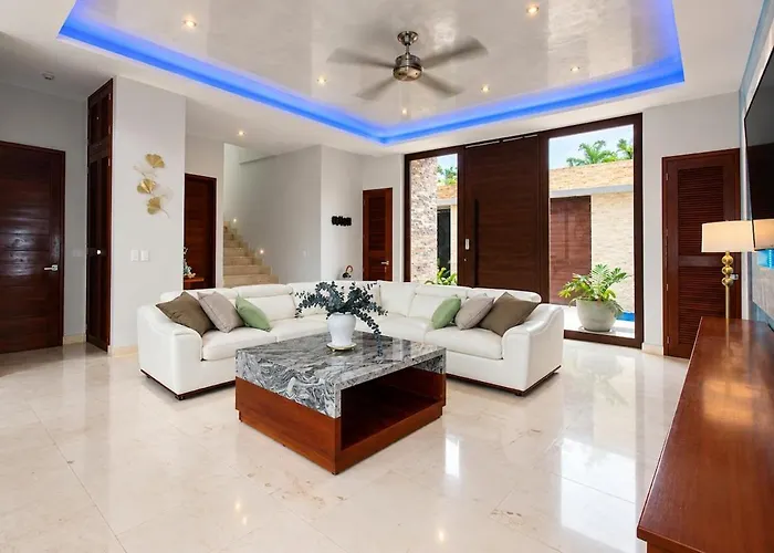 Villa Almarez Private Luxury Retreat