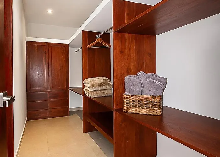 Almarez Private Luxury Retreat Villa
