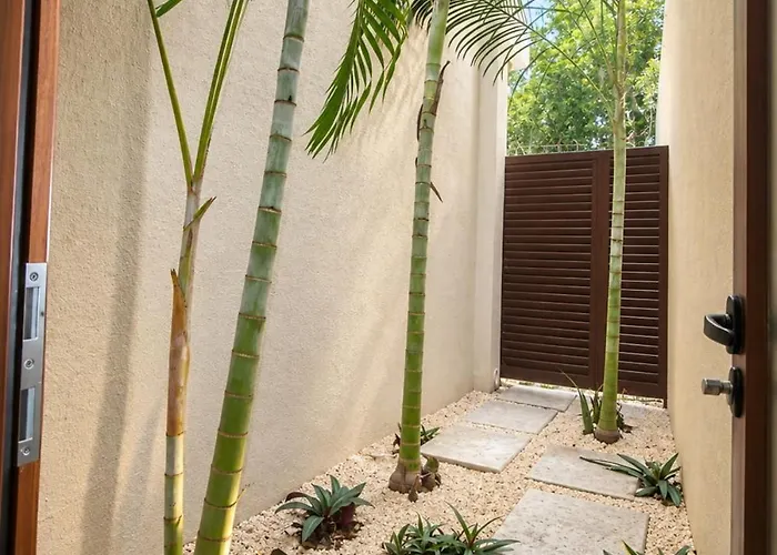 Almarez Private Luxury Retreat Villa *