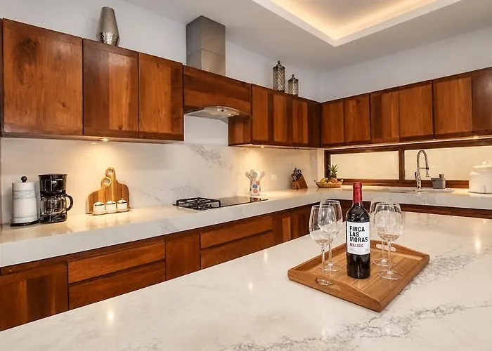 Almarez Private Luxury Retreat