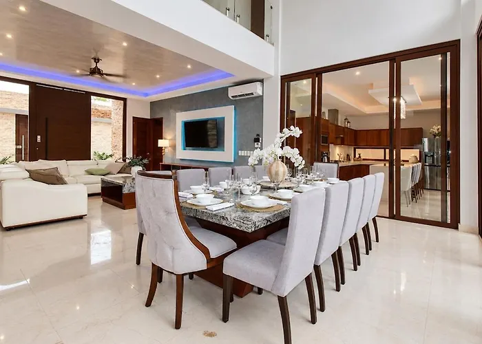 Villa Almarez Private Luxury Retreat *