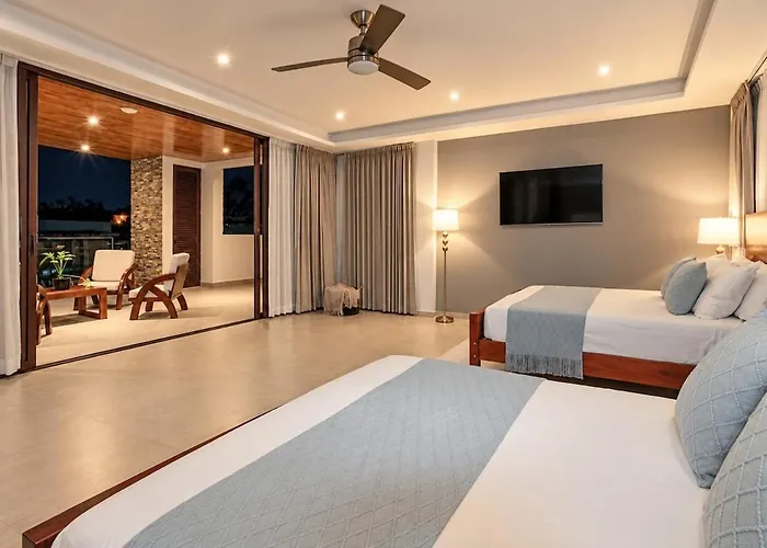 Almarez Private Luxury Retreat *
