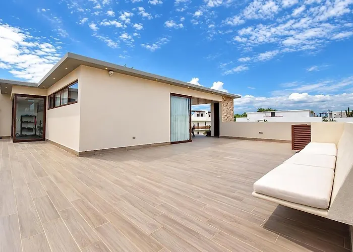 Almarez Private Luxury Retreat
